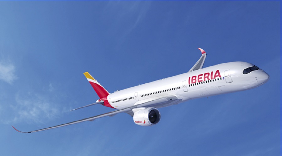  Iberia ha operado casi un centenar de vuelos chárter en este mes de Julio